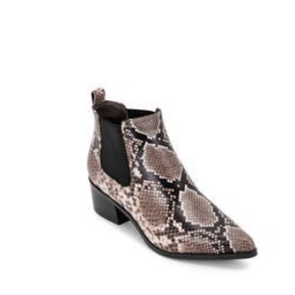 Blondo waterproof ankle boot
